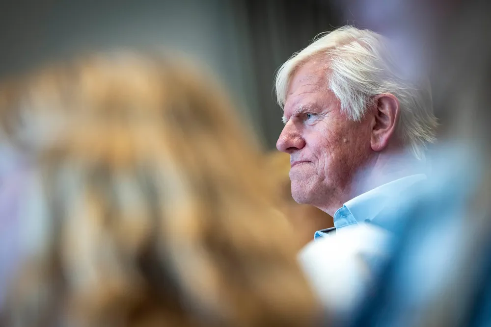 Tore Lærdal samarbeider med Verdens Helseorganisasjon for å hjelpe tusen sykehus i Afrika.