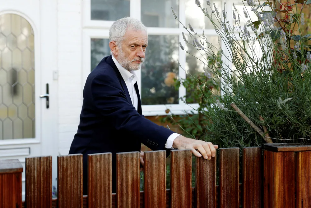 Jeremy Corbyn og Labour har bestemt seg; Partiet kommer til å støtte en ny folkeavstemning om brexit.