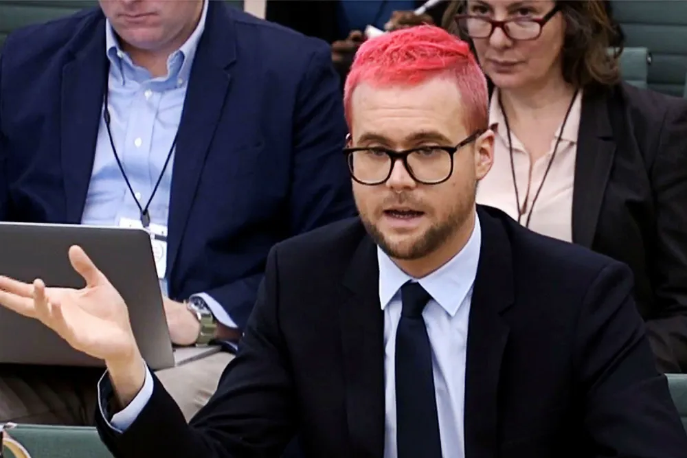 Christopher Wylie forklarte seg i en åpen høring for det britiske parlamentet tirsdag. Foto: PRU/AFP/NTB Scanpix