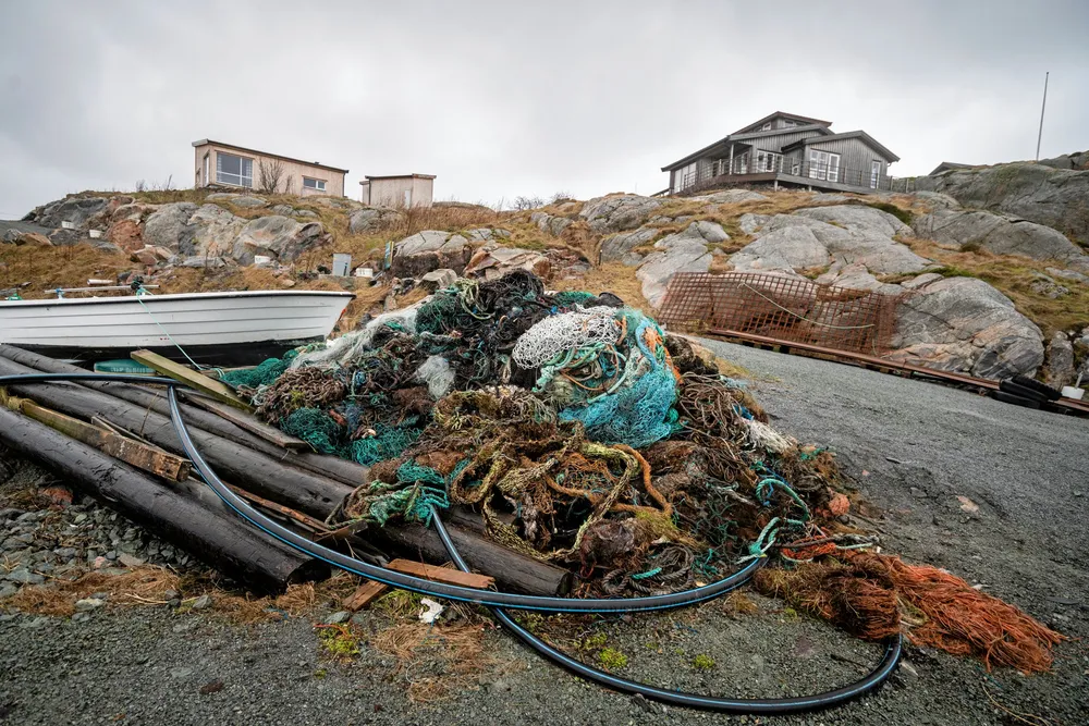 Den nye serien skal gi et helhetlig rammeverk for sirkulær utforming av fiske- og akvakulturutstyr og tar for seg hele livssyklusen til produktene, skriver Standard Norge i en pressemelding.