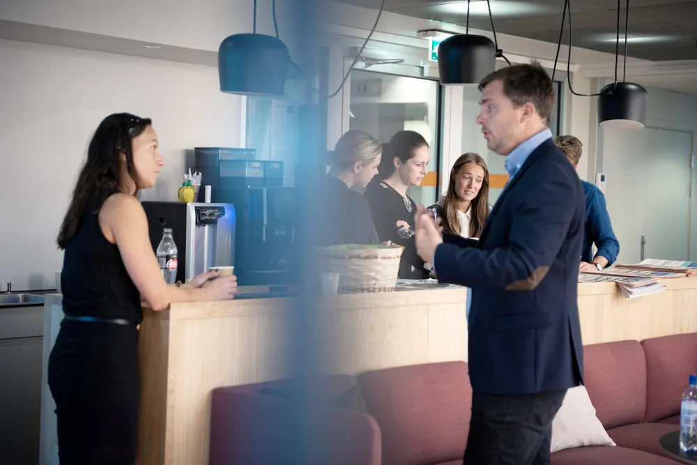 Det viktigste i arbeidsmiljørelaterte varslingssaker er å løse det underliggende problemet, på lavest mulig nivå, skriver Ellen Røyneberg. Illustrasjonsfoto.