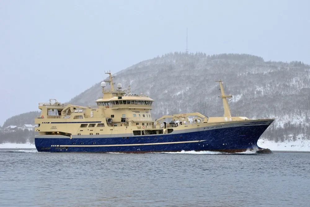 Ringnotbåten «Eros» har hjemhavn i Fosnavåg i Møre og Romsdal.