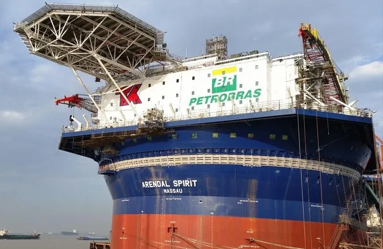 First delivery: Arendal Spirit flotel for Petrobras