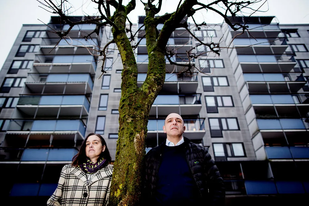 Styremedlem Åshild Kolås og styreleder Jarle Kanaris i Setra borettslag på Hovseter i Oslo fikk innvilget begjæring om rettslig granskning av det tidligere styret i borettslaget. Foto: Ida von Hanno Bast