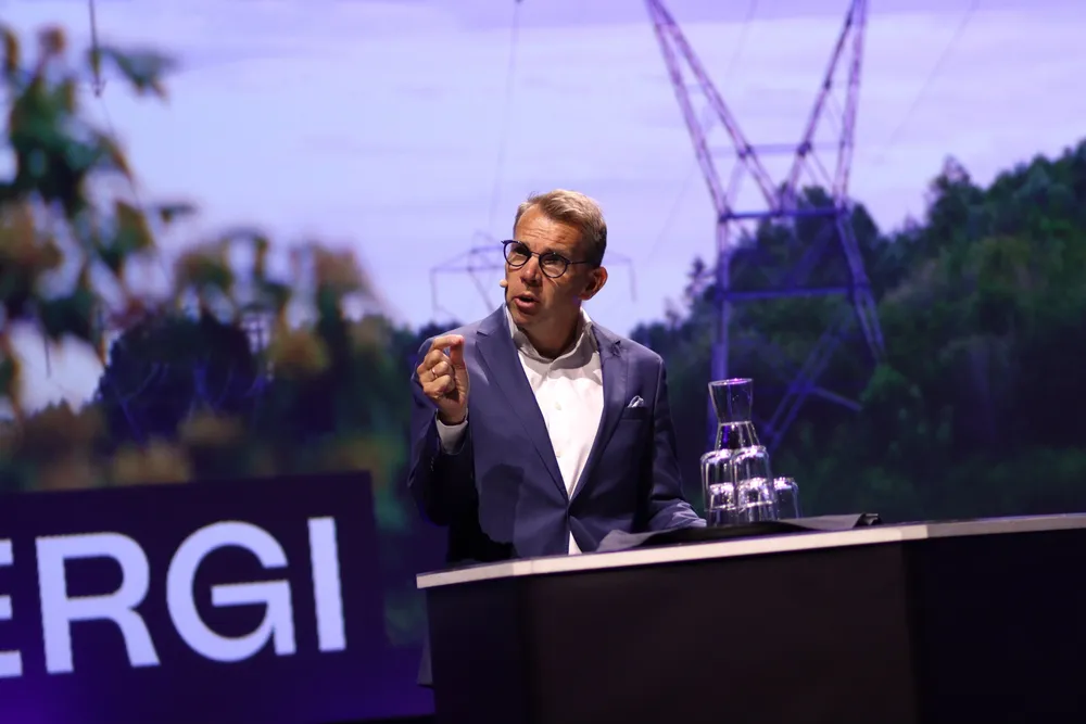 – Jeg tror jo det finnes store muligheter i mange av disse utfordringene, sier konsernsjef i Å Energi, Steffen Syvertsen.