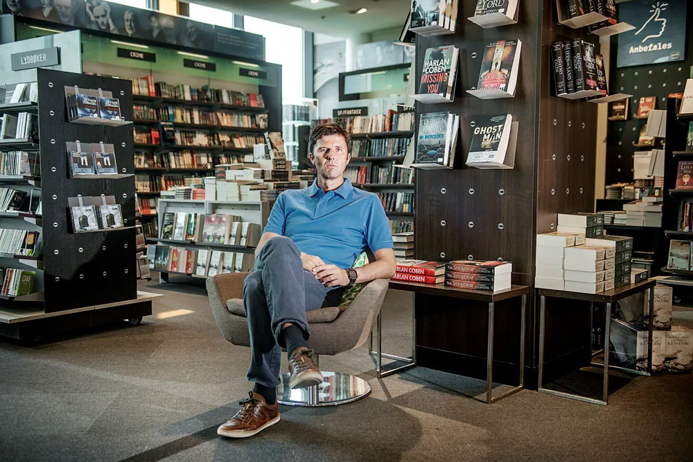 – Vi kommer til å ha færre butikker om fem år enn i dag, sier administrerende direktør i Norli Libris John Thomasgaard.