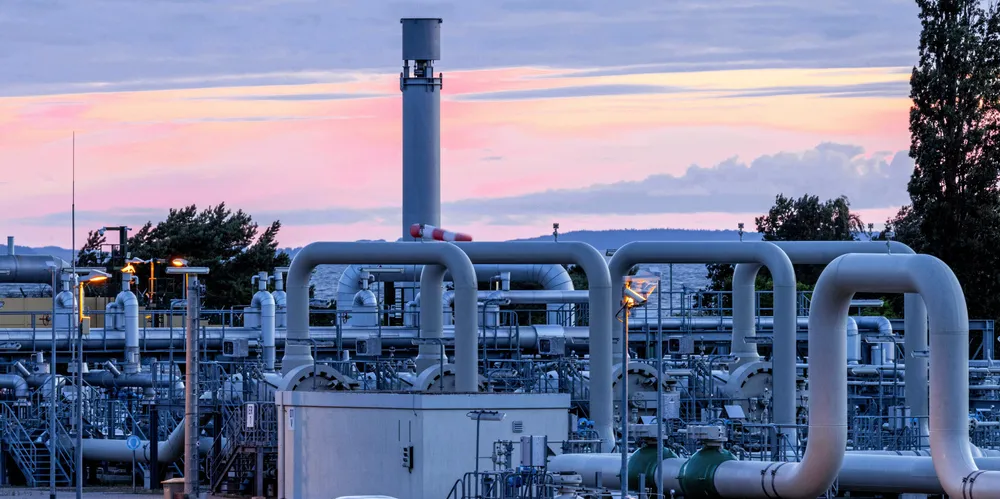 Fortum og datteren Uniper er i dyp krise på grunn av den uteblitte gassen fra Russland. Saken ble ikke bedre av at den den sentrale gassrørledningen Nord Stream 1 mellom Russland og Tyskland ble stengt på grunn av vedlikehold. Bildet er fra overføringsstasjonen i Lubmin i Tyskland.