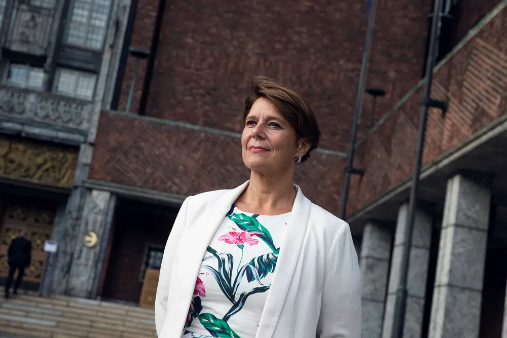 Oslos helsebyråd Tone Tellevik Dahl tror ikke Helse Sør Østs planer om nedbygging av sykehuskapasiteten kan gjennomføres. – Jeg frykter at en stor mengde av de sykeste syke lesses over til kommunene.