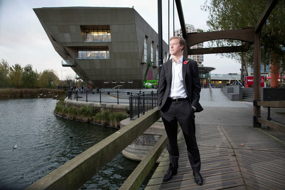 Richard Mallinson i Energy Aspects, sier helgens droneangrep er uten historisk sidestykke, og at det må ses i sammenheng med utviklingen i området de siste årene.