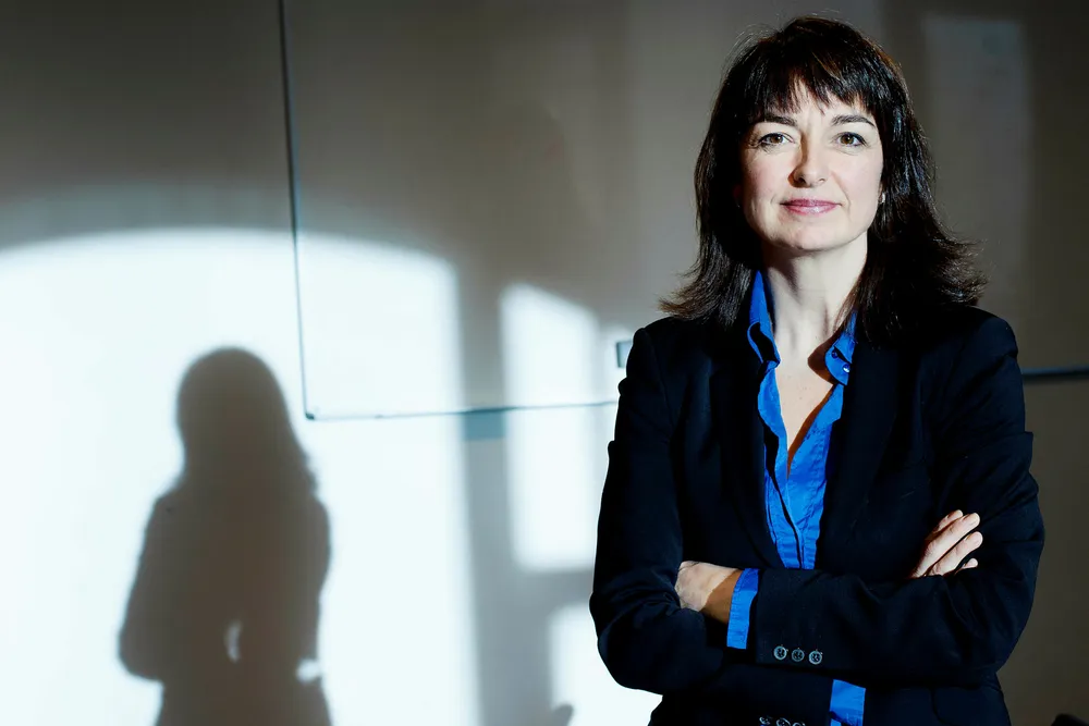 Lukkede, egeneide kanaler gir et dårligere kundetilbud og fremstår som et brudd på bokavtalens intensjon om å «stimulere leseinteressen», skriver Elizabeth Sellevold. Foto: Brian Cliff Olguin