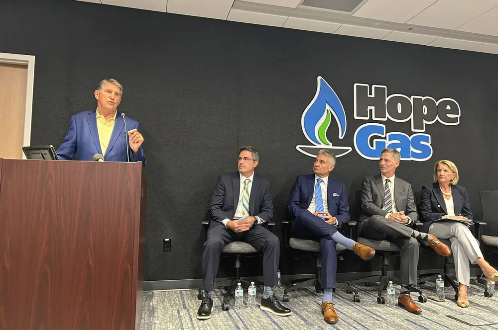 Joe Manchin speaking yesterday at the launch of the ARCH2 programme office in West Virginia on Thursday, with fellow senator Shelley Capito seated on the far right. Hope Gas is the local gas distributor and a project partner in the hub.