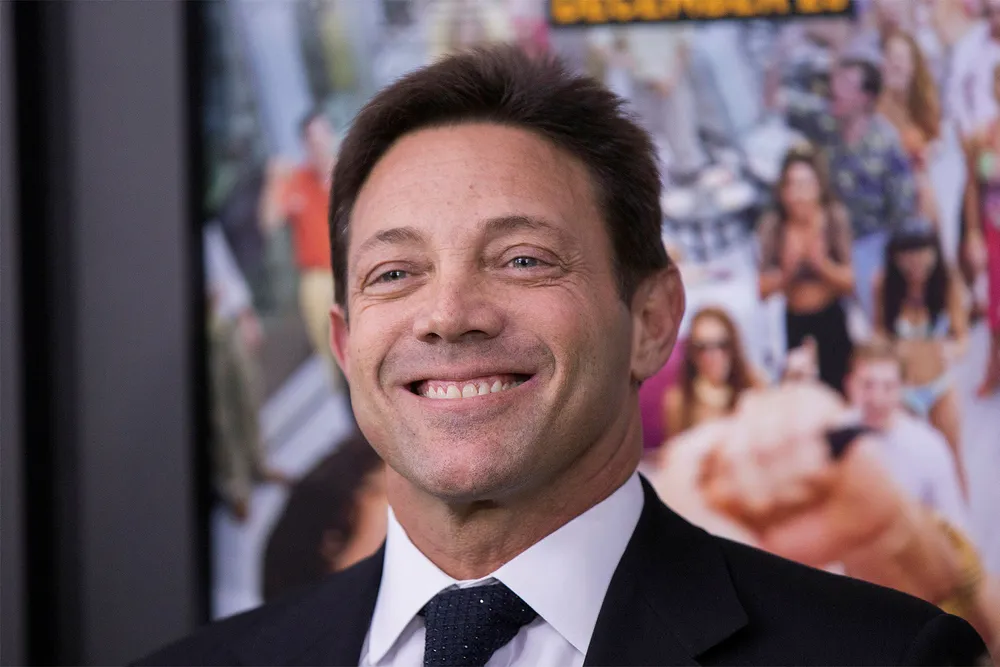 Jordan Belfort drar paralleller mellom ICOs og «tomme emisjoner» fra 70- og 80-tallet der selskaper hentet inn penger fra investorer uten å egentlig spesifisere hva pengene skulle brukes til. Foto: Lucas Jackson/Reuters/NTB Scanpix