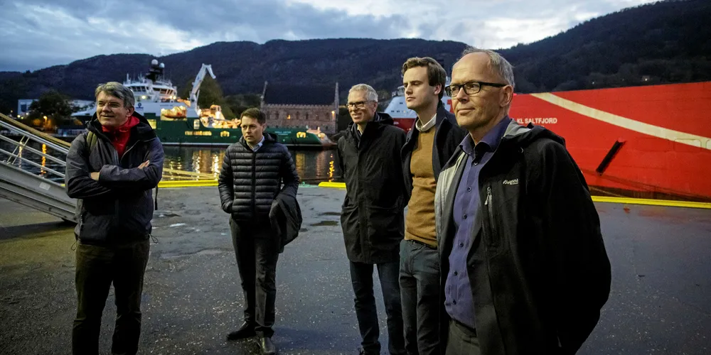 Fra venstre Tom-Christer Nilsen, stortingsrepresentant Høyre, Tor Andrè Ljosland (KrF), Geir Lasse Taranger, fagdirektør HI, August Simonsen (V) og Per Sandberg, fungerande fiskeridirektør.
