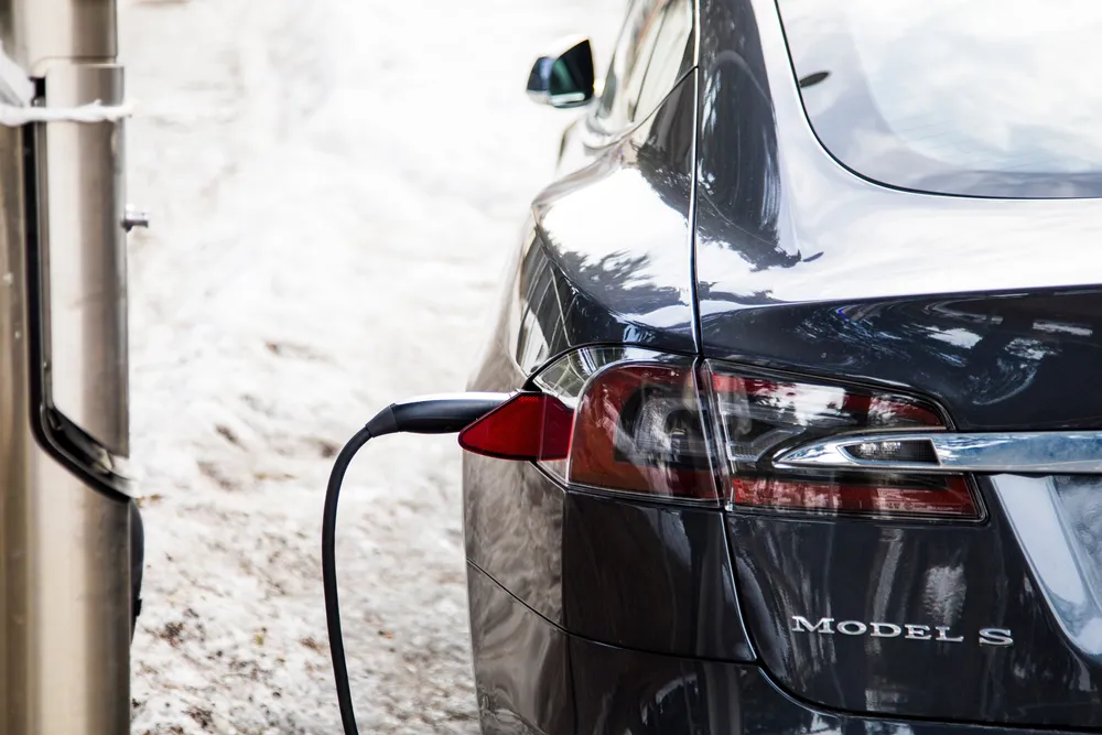 Gi husholdningene Norgespris for et fastsatt gjennomsnittsforbruk Da vil det fremdeles lønne seg å lade bilen om natten.
