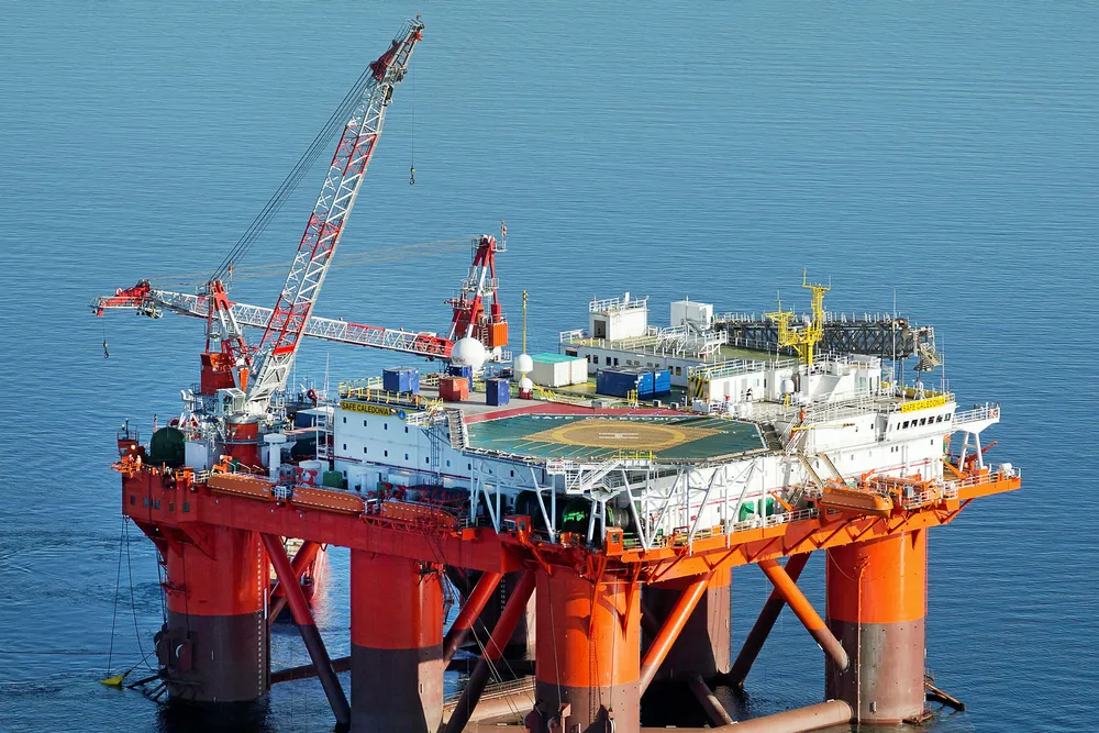 Contract postponed: the upgraded flotel Safe Caledonia