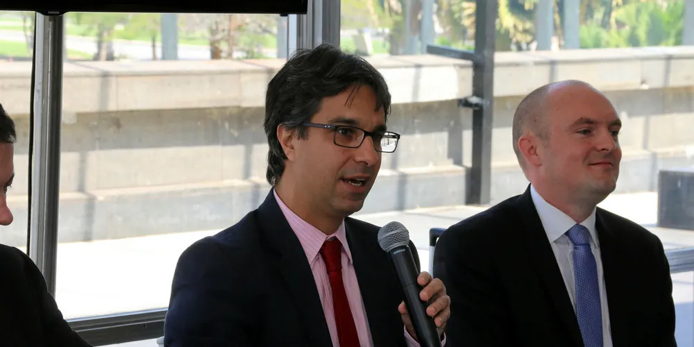 Luiz Augusto Barroso speaks at a Recharge Thought Leaders event.