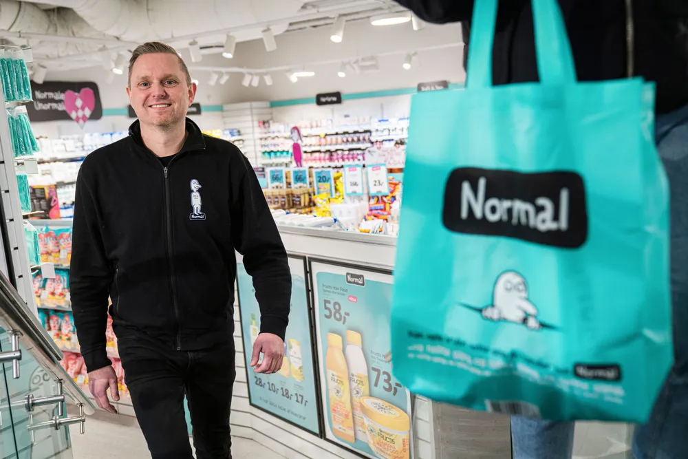 – Vi får 100 nye varer ukentlig. Det gir trafikk til butikkene, da våre kunder kommer tilbake for å se hvilke nyheter vi har fått uke for uke, sier toppsjef Thomas Harsvik.
