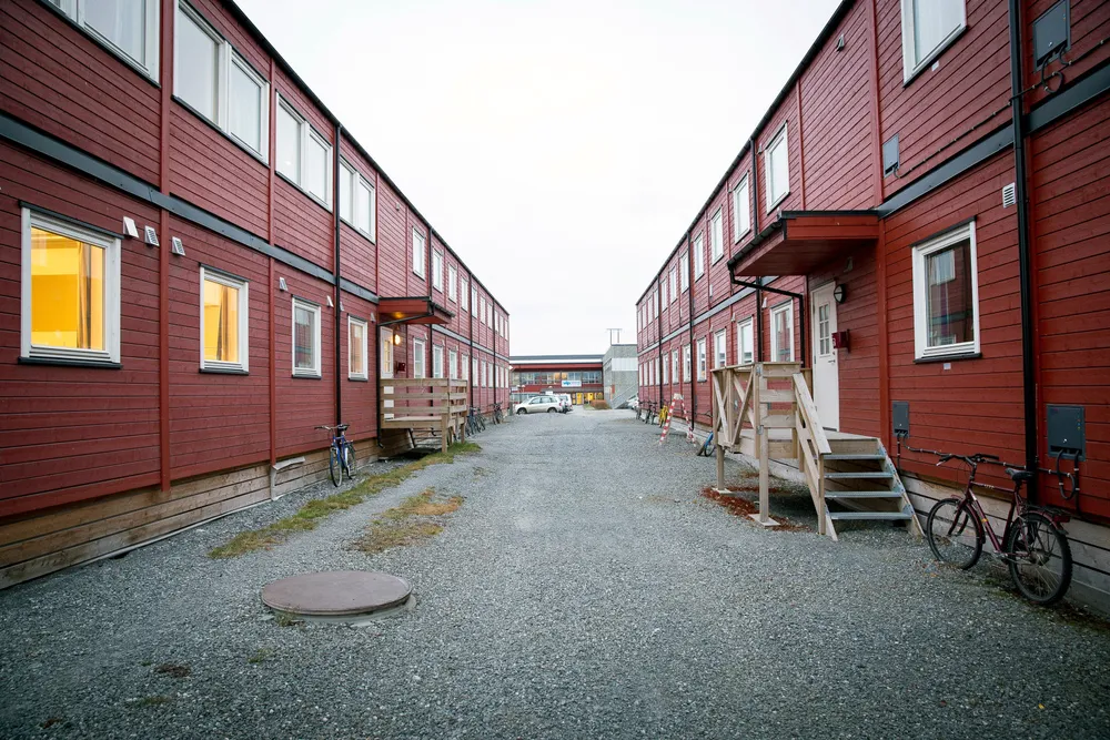 Først når du på grunn av arbeidet må ha ekstra bolig på arbeidsstedet, subsidierer staten deler av kostnadene gjennom skattereglene, skriver Harald Johannessen.