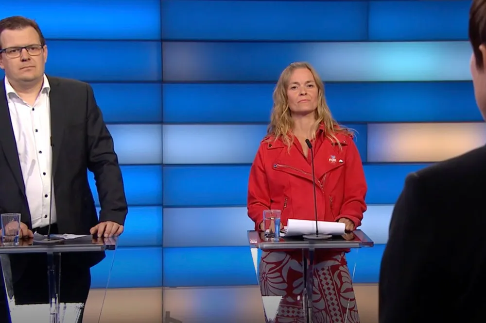 Glenn Diesen og Marielle Leraand fra partiet FOR i NRK Debatten denne uken. Høyres Ine Eriksen Søreide med ryggen til.