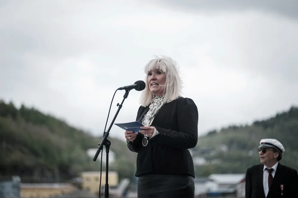 Kari-Anne Opsal, ordfører i Harstad mener kommunen er blant landets fremste maritime kommuner. Bildet er fra åpningen av ny havn i Harstad.