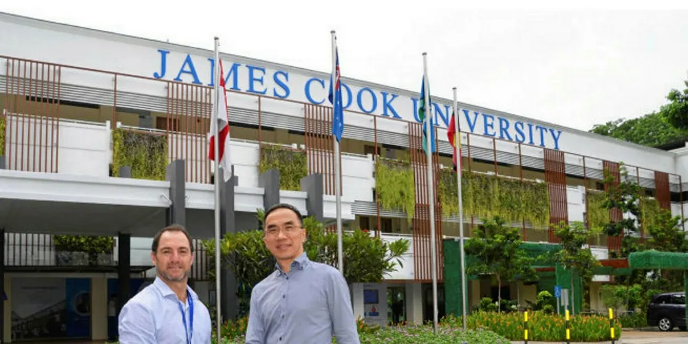 James Cook University's Singapore campus Acting Dean of Research Dean Jerry (left) and Oceanus Tech CEO Matthew Tan. The two groups entered an R&D MoU.