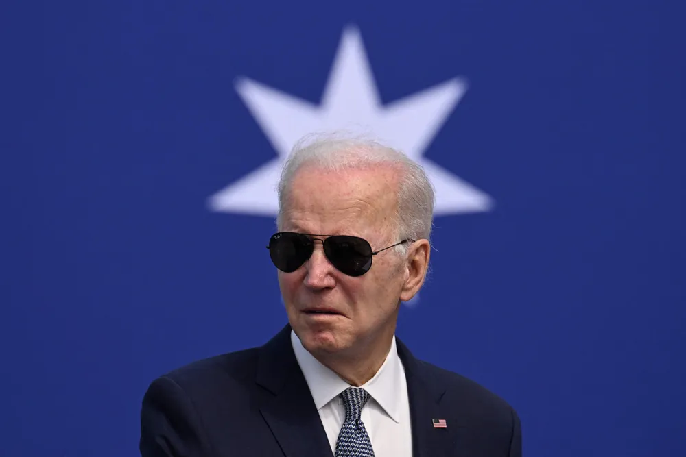 USAs president Joe Biden får liten forståelse av europeiske tilsynsmyndigheter for at han valgte å garantere for Silicon Valley-milliardærenes bankinnskudd.