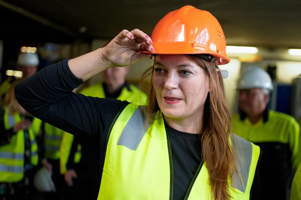 Næringsminister Cecilie Myrseth (Ap) har undertegnet en avtale med Ukraina om energisamarbeid.