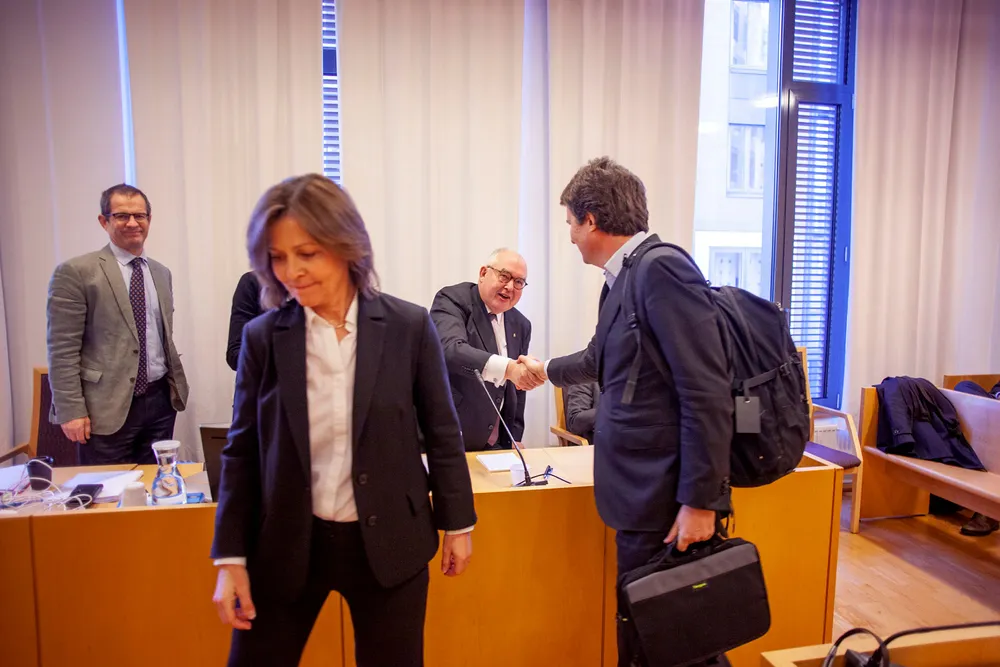 Polaris Media saksøkte sin gamle advokat, Trond Vernegg, for dårlige råd. Fra venstre: Advokat Jan B. Jansen fra BAHR, Advokat Cecilie Amdahl fra Schjødt, advokat Trond Vernegg fra Arntzen de Besche og konsernsjef Per Axel Koch i Polaris Media.