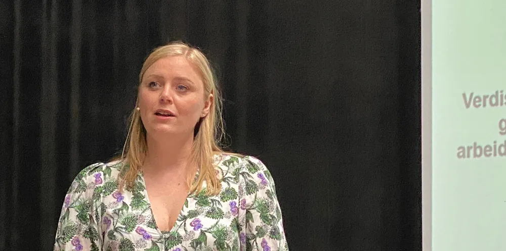 Olje- og energiminister Tina Bru la frem energimeldingen fredag 11. juni. Blant annet presenterte hun Nakstad-utvalgets mandat for å finne løsninger til raskere og mer effektiv nettutbygging.