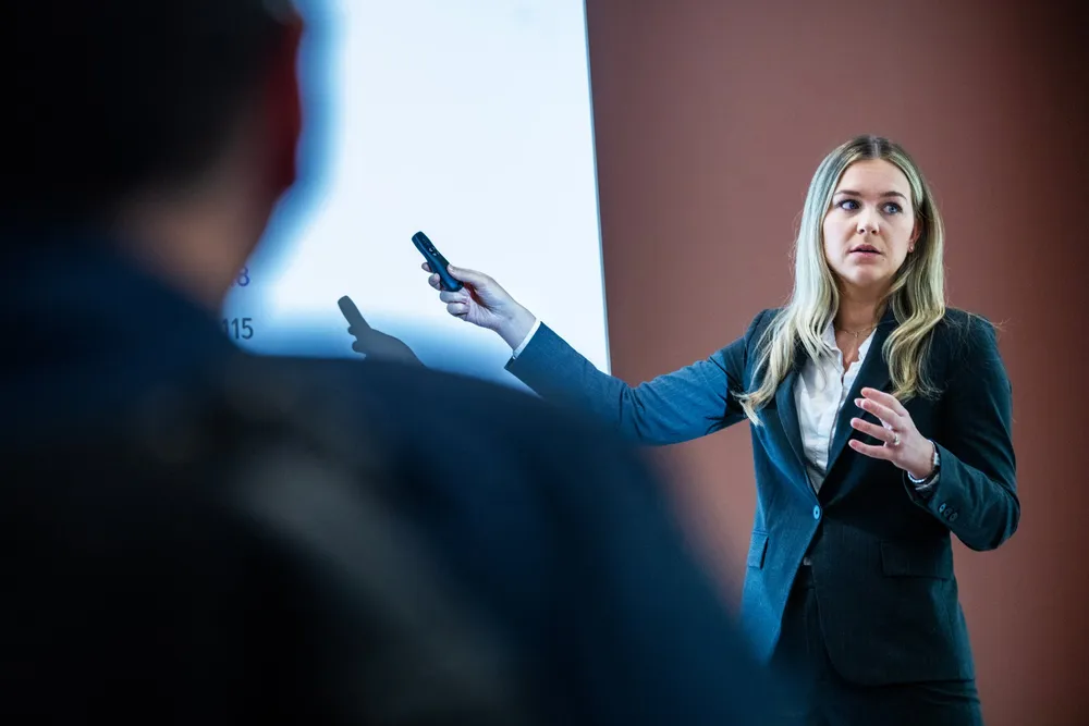 Seniorstrateg Sara Midtgaard i Nordea Markets venter eksplosiv boligprisvekst i Norge, særlig i Oslo, dersom Norges Bank kutter renten så mye som rentebanen indikerer.