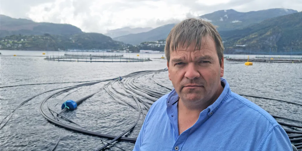 – Jeg har vokst opp med både dorging og laksefiske, sier Roger Hofseth om sitt forhold til villaksen.