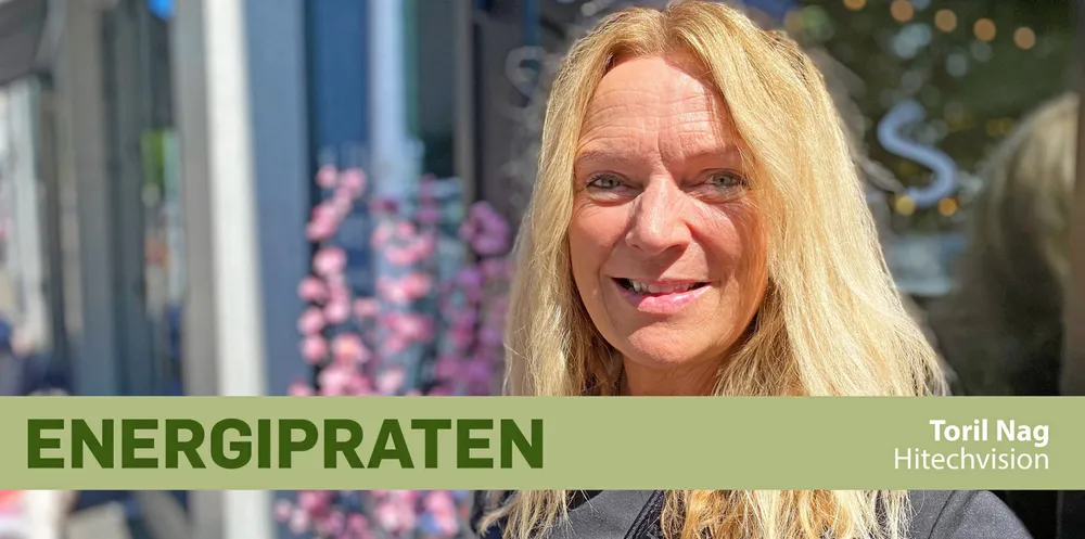 – Så snart det kommer noen pene takpanner med solcellefunksjon, er det bare å ringe