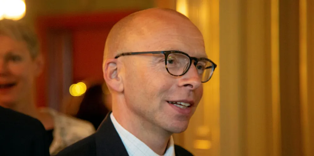 Styreleder Runi M. Hansen i Bakkafrost fikk tegnet seg for nye aksjer i reparasjonsemisjonen etter Bakkafrosts oppkjøp av The Scottish Salmon Company.