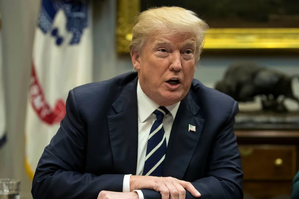 President Donald Trump skulle etter planen reise til Storbritannia neste måned for å åpne USAs nye ambassade i London. Det blir ikke noe av. Foto: AP Photo/Carolyn Kaster/NTB scanpix