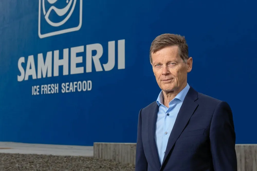 Thorsteinn Már Baldvinsson gir seg som direktør i Samherji.