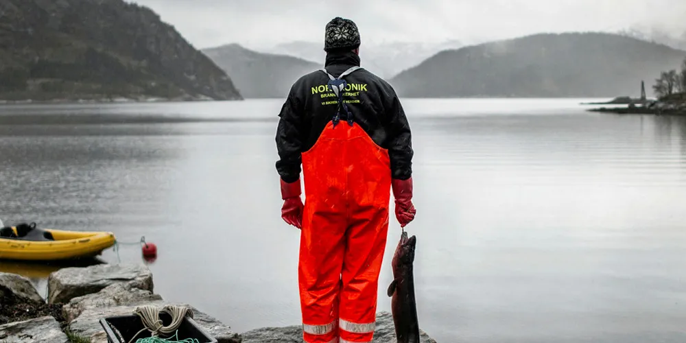 LANG LISTE: Industrien bruker fjordene til avfallsdeponi for gruvedrift og annen industriell virksomhet. Listen er lang over menneskelig aktivitet som skader fjordene våre.