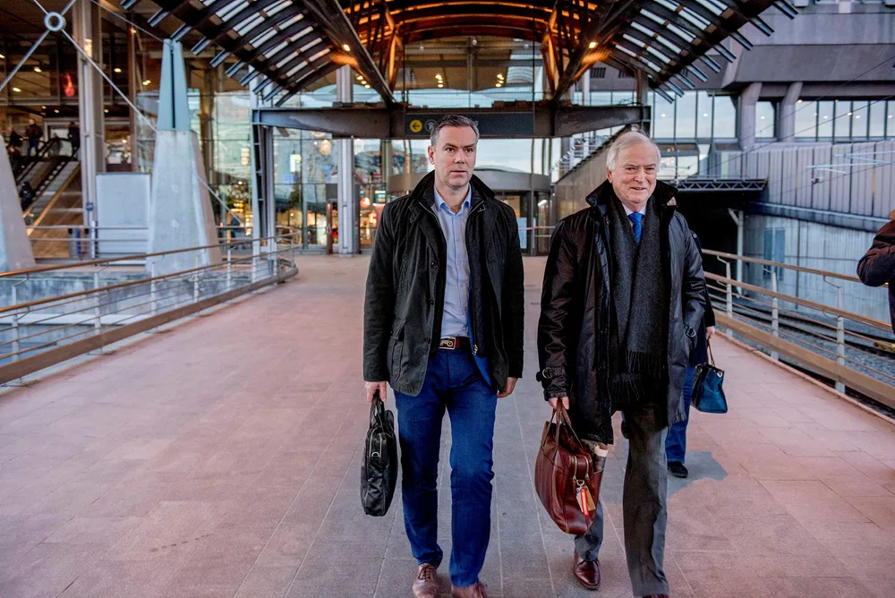 Fra venstre: Per Sævik og Njål Sævik. Selskapet har nå kommet til enighet om en refinansiering av det kriserammede selskapet.