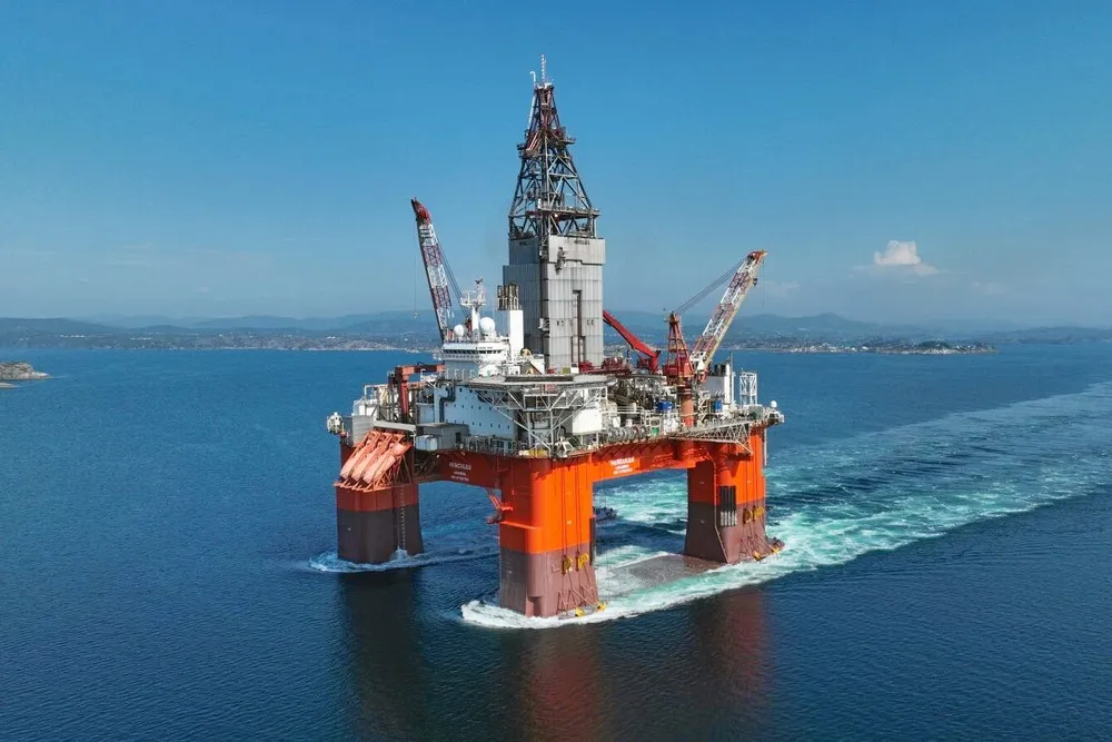 The Hercules drilling rig is a sixth-generation semi-submersible of GVA 7500 design, delivered in 2008 by South Korean builder Daewoo Shipbuilding and Marine Engineering (now Hanwha Ocean)