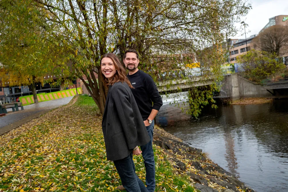 Kristin Thornes Woldsdal er internt rekruttert for å lede Oda i Norge. Her er hun og konsernsjef Karl Munthe-Kaas utenfor selskapets kontorer i Nydalen i Oslo.