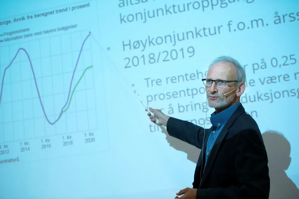 SSB tror gjennomsnittsnivået på boligprisene vil alle tilbake neste år sammenlignet med i år. Også i 2019 og 2020 vil prisene falle tilbake, ifølge byråets og forsker Torbjørn Eikas ferske prognoser. Foto: Elin Høyland