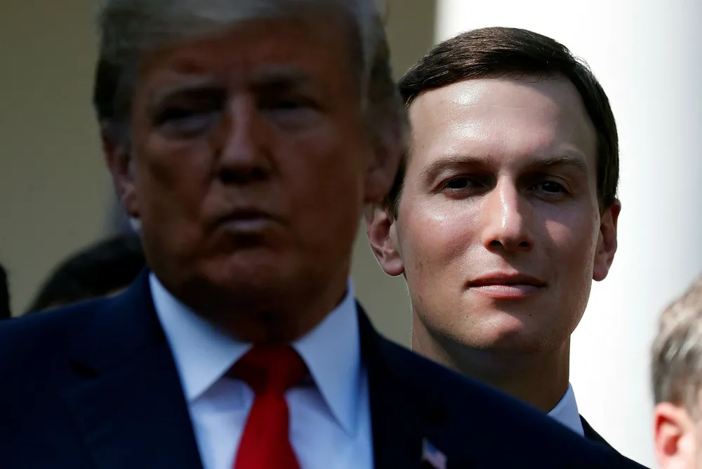 Donald Trumps svigersønn Jared Kushner er en av kandidatene til å bli ny stabssjef i Det hvite hus.