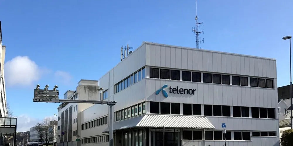 Florø Radio legges ned fra 1. januar 2018 sammen med kystradiostasjonene i Vardø og Tjøme. Foto: Kosom Alexsander Skaale