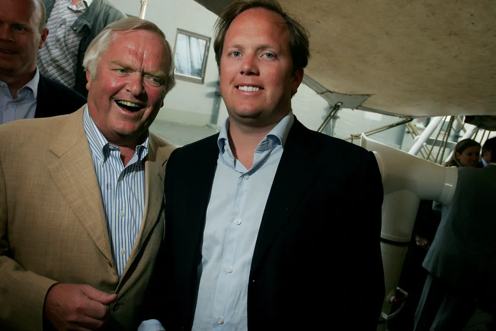 Herbjørn Hansson og sønnen Alexander Hansson på Christian Radich i 2007.