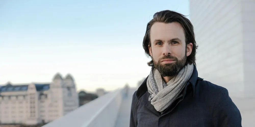 Forbrukerjurist Thomas Iversen i Forbrukerrådet oppfordrer nye kunder i Bærum Energiomsetning til å benytte seg av angreretten, hvis de trodde det kun kostet 999 kroner å gå fra avtalen.