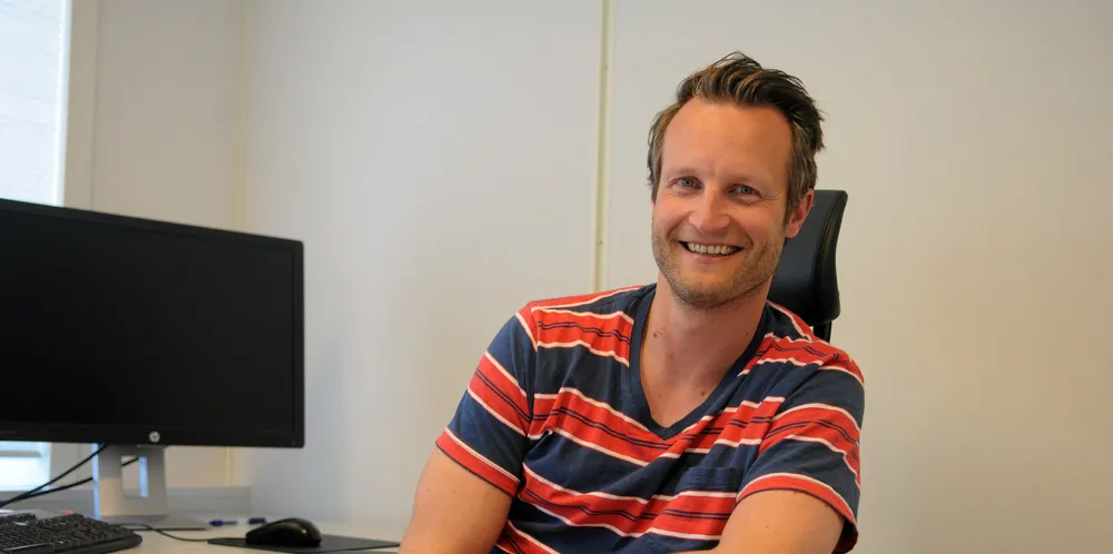 Kristian Botnen, daglig leder i Lingalaks ønsker seg mer forutsigbarhet for oppdrettsnæringen.