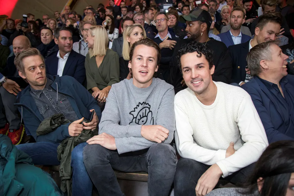 Ylvis-brødrene Bård Ylvisåker og Vegard Ylvisåker gjorde TV-comeback mandag kveld med «Stories from Norway». Det ga knalltall for TVNorge. Foto: Heiko Junge/NTB Scanpix