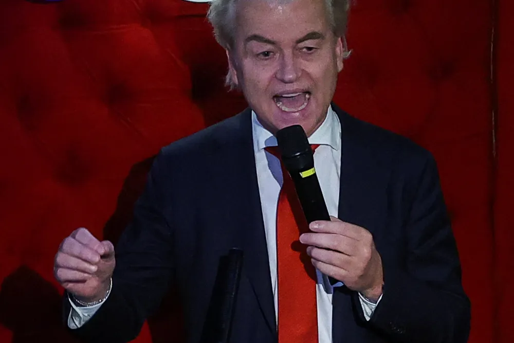 Seierherren. Ytre høyrelederen Geert Wilders feirer valgseieren i Haag onsdag kveld.