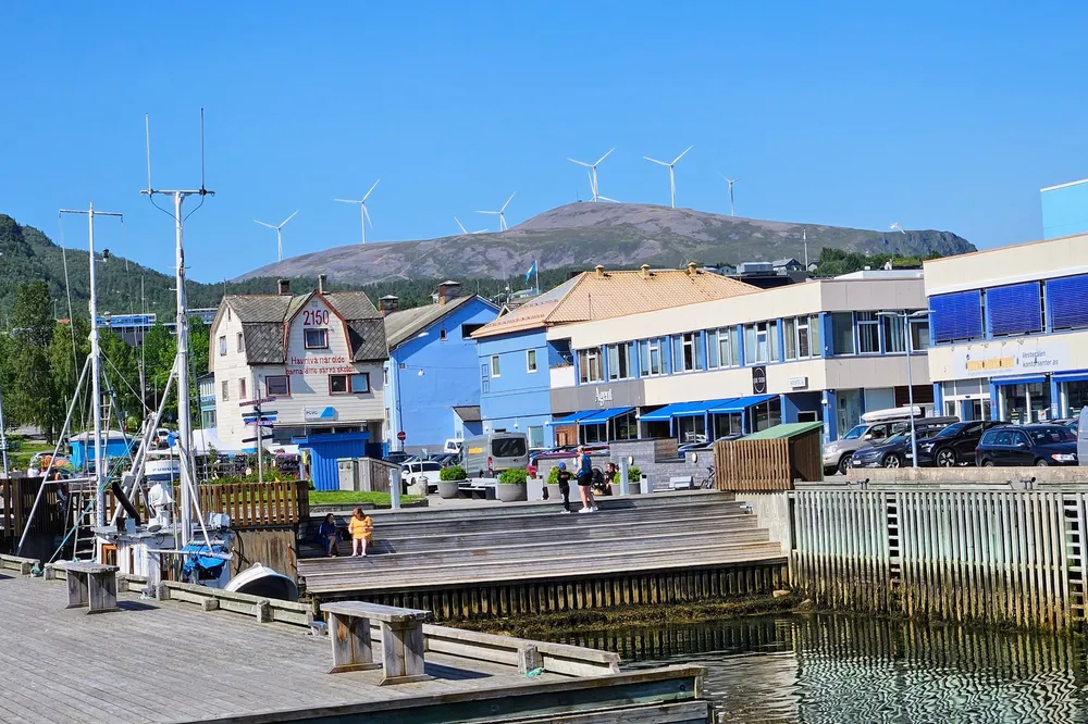 «Den blå byen» Sortland er ett av stedene som vil kunne få glede av 420 kV-linjen Statnett ønsker å bygge mellom Kvandal til Kilbotn.