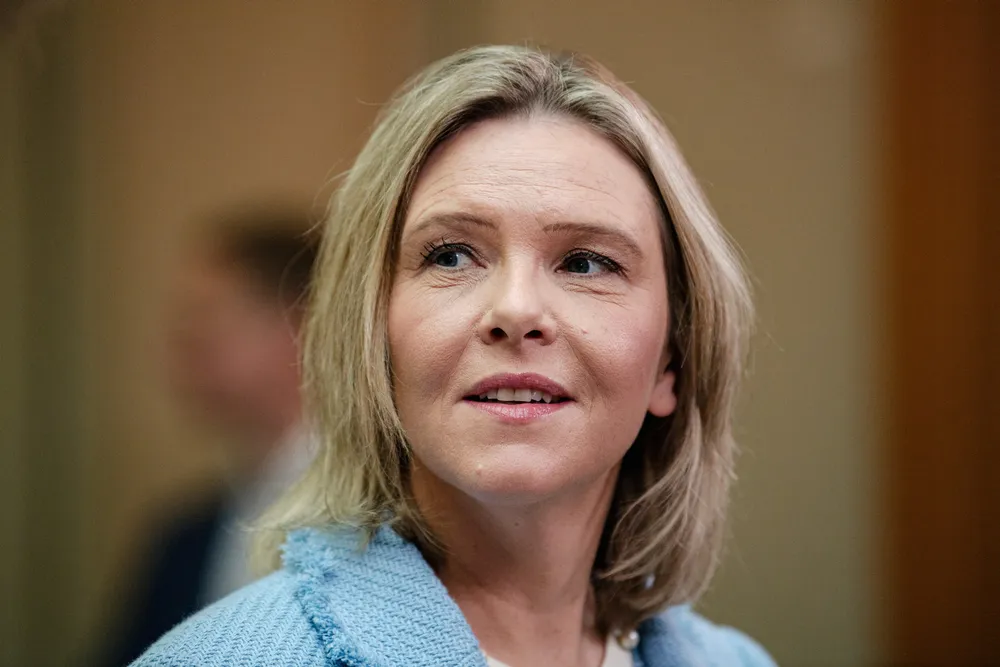 Solberg-regjeringen, med Frp, bestemte at kun CO2-opptak fra skog som følge av ny politikk skal telle som utslippskutt, skriver Stig Schjølset. Frp-leder Sylvi Listhaug.