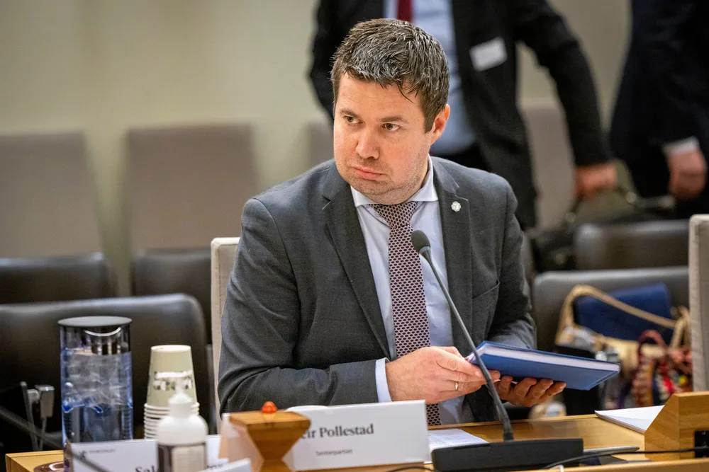 Geir Pollestad (Sp), her avbildet under en høring om grunnrenteskatt i 2023